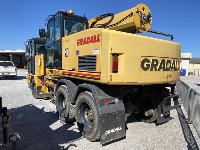Image of Gradall XL4100 equipment image 1