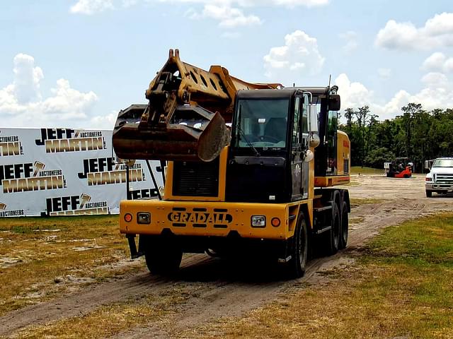 Image of Gradall XL4100 equipment image 1