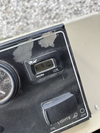 Image of Grasshopper 725DT equipment image 4