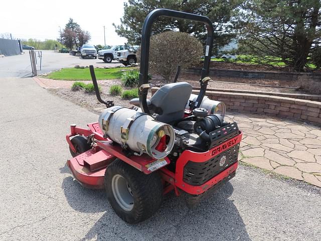 Image of Gravely Pro-Turn 460 equipment image 3