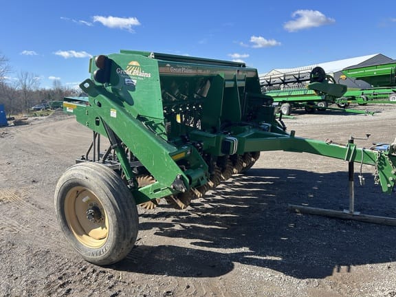 2015 Great Plains 1006NT Equipment Image0