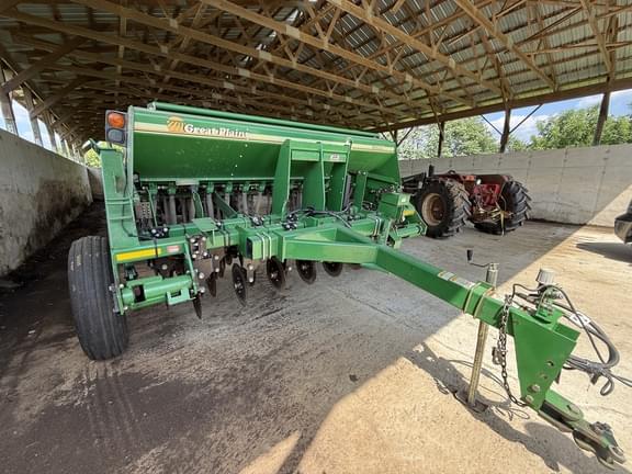 Image of Great Plains 1006NT equipment image 3