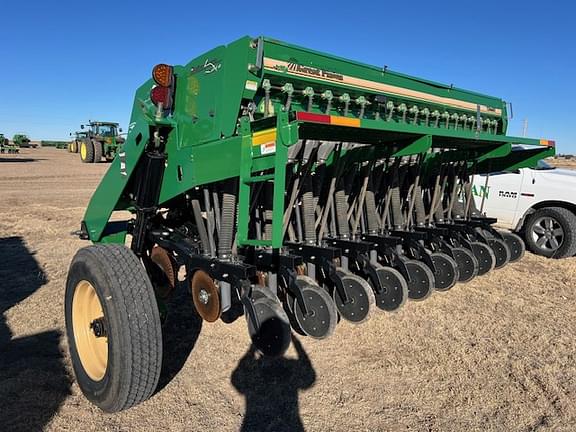 Image of Great Plains 1206NT equipment image 3