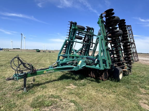 2015 Great Plains 3000TM Equipment Image0