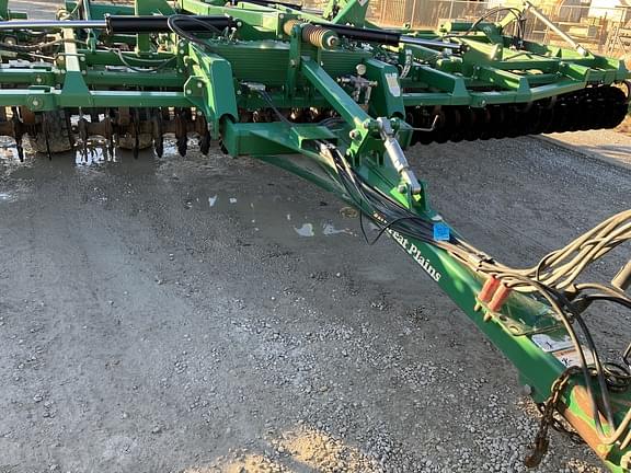 2015 Great Plains 3000TM Equipment Image0