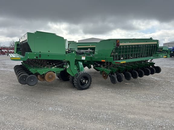 Image of Great Plains 3S-3000HD-4875 equipment image 4