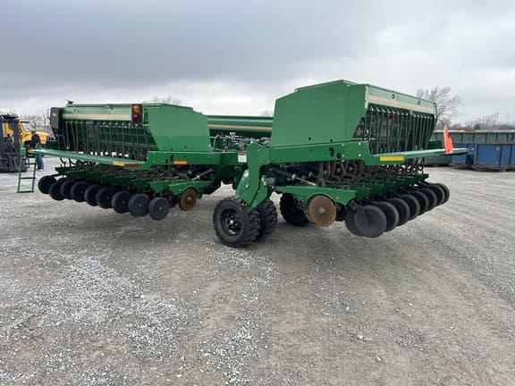 Image of Great Plains 3S-3000HD-4875 equipment image 2