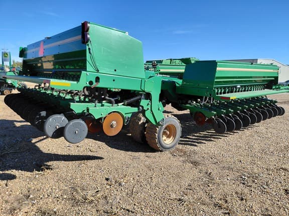 Image of Great Plains 3S-4000HD-6375 equipment image 4