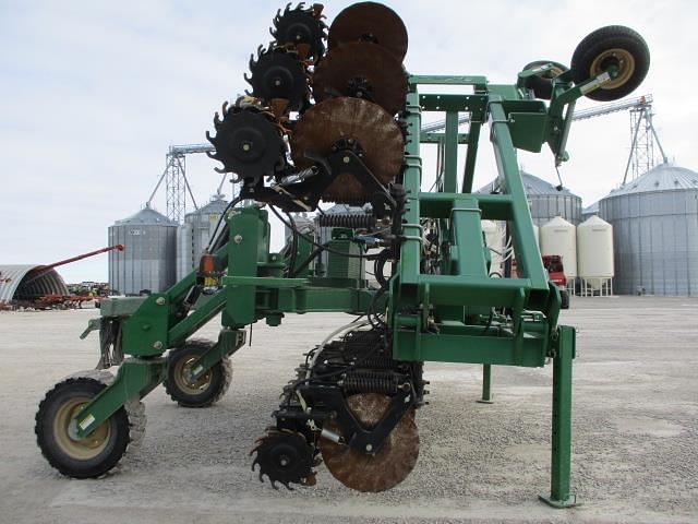 Image of Great Plains NP2330 equipment image 3