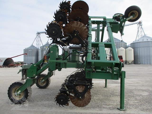 Image of Great Plains NP2330 equipment image 3