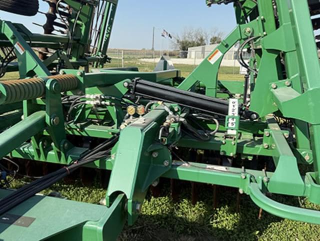 Image of Great Plains 2400TM equipment image 3