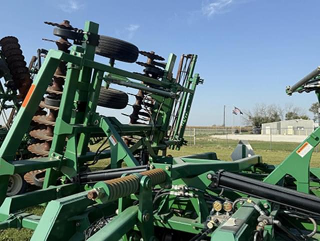 Image of Great Plains 2400TM equipment image 4