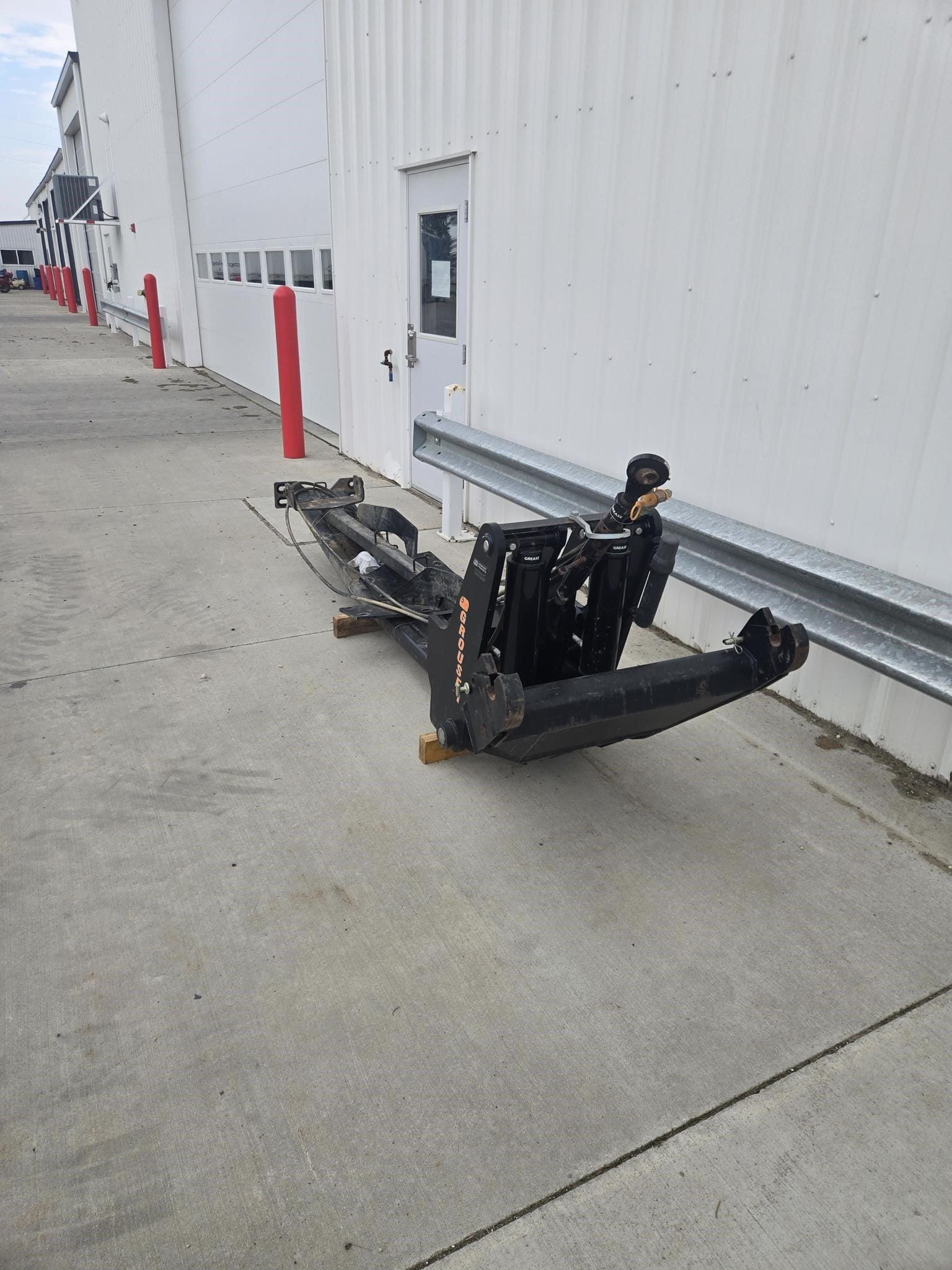 2015 Grouser FH4 Equipment Image0