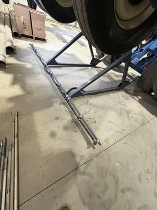 Image of Hagie STS12 equipment image 4