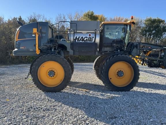 Image of Hagie STS12 equipment image 3