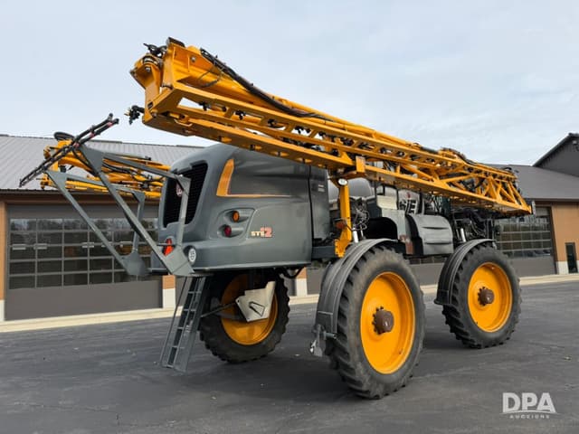 Image of Hagie STS12 equipment image 4