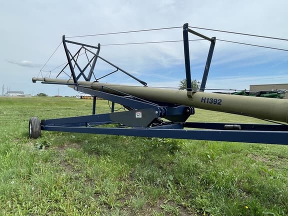 Image of Harvest International H1392 equipment image 3