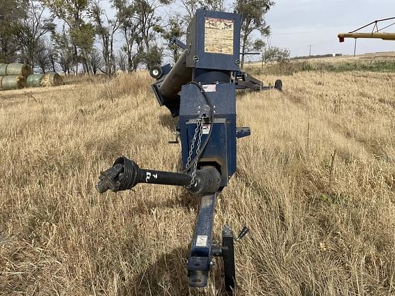 Image of Harvest International H1392 equipment image 4