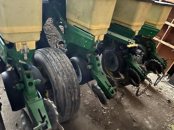 Image of Harvest International 16R30 equipment image 2