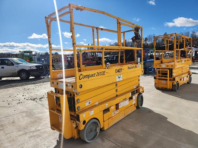 Image of Haulotte Compact 2632E equipment image 4