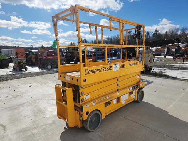Image of Haulotte Compact 2632E equipment image 4