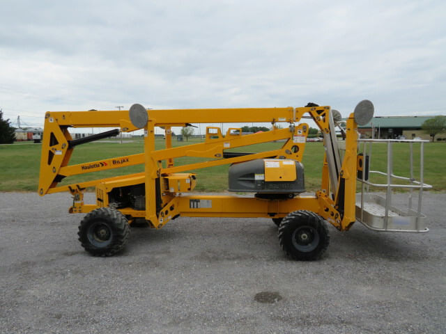 2015 Haulotte 45XA Equipment Image0