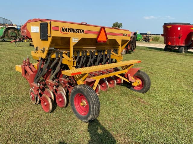 Image of Haybuster 107C equipment image 2