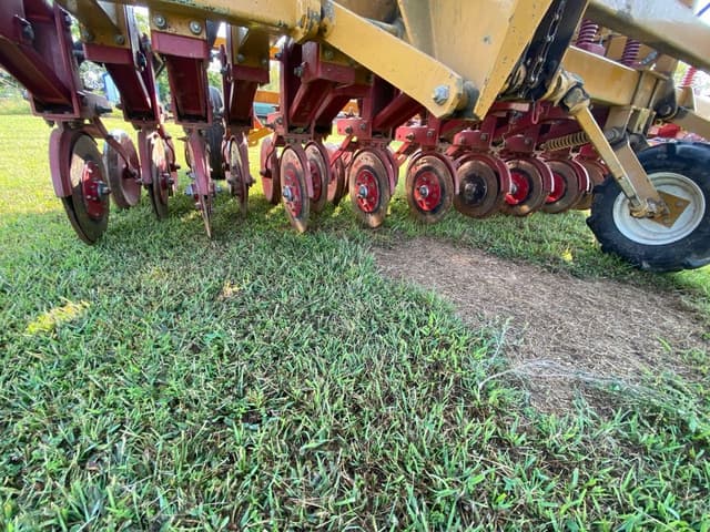 Image of Haybuster 107C equipment image 1