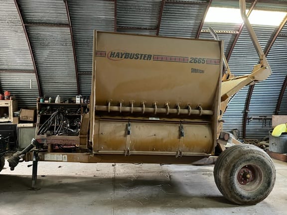 2015 Haybuster 2665 Equipment Image0