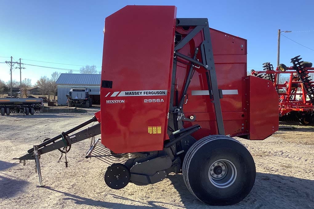 2015 Massey Ferguson 2956A Equipment Image0