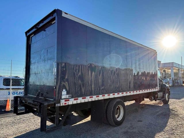 Image of Hino 268 equipment image 2