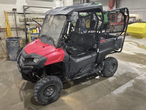 Main image Honda Pioneer 700