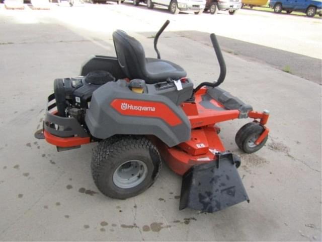 Image of Husqvarna Z248F equipment image 3