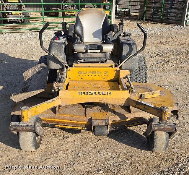 Image of Hustler Super Z equipment image 1