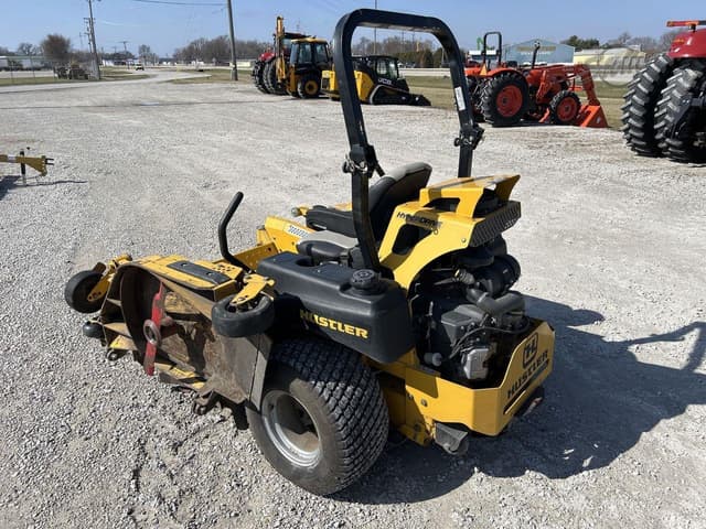 Image of Hustler Super 104 equipment image 4
