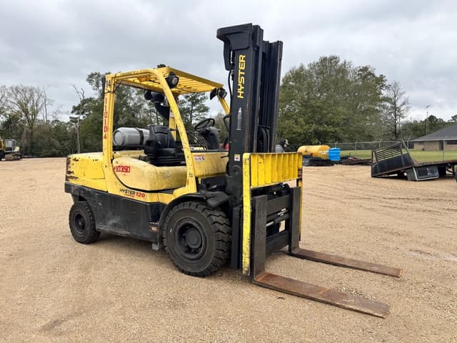 Image of Hyster H120FT equipment image 3