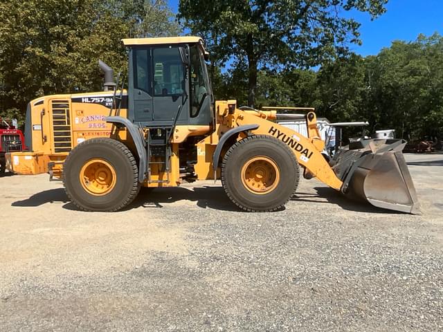 Image of Hyundai HL757-9A equipment image 3