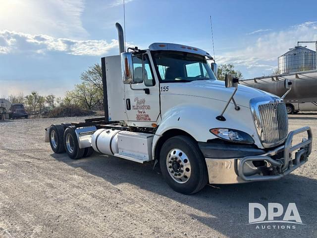 Image of International ProStar Plus 122 equipment image 4