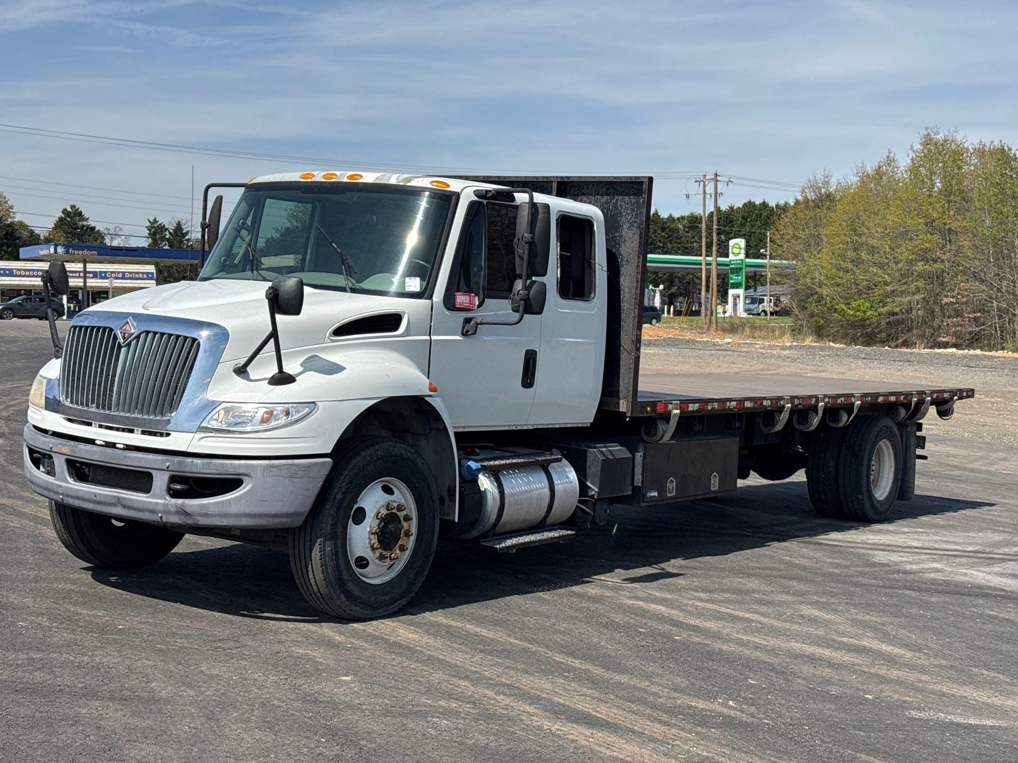 2015 International 4300 Equipment Image0