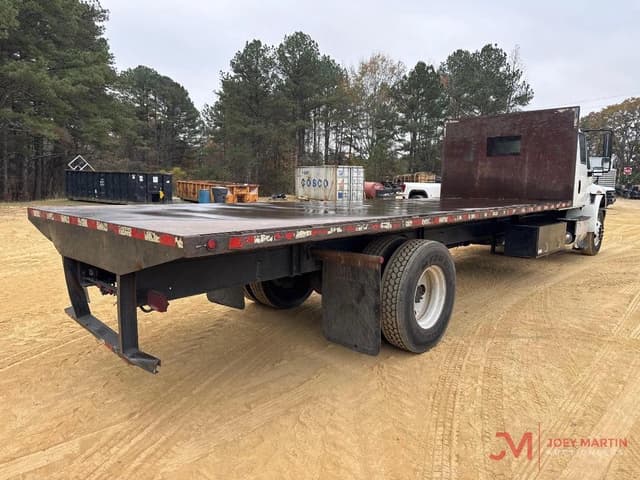 Image of International 4300 equipment image 1