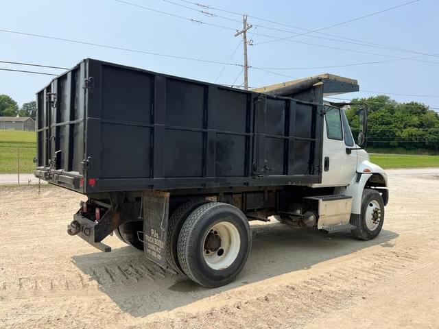 Image of International 4300 equipment image 4