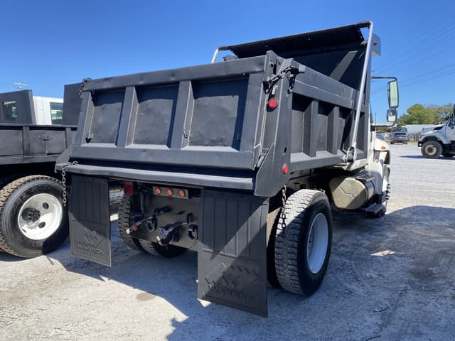 Image of International 7400 equipment image 2