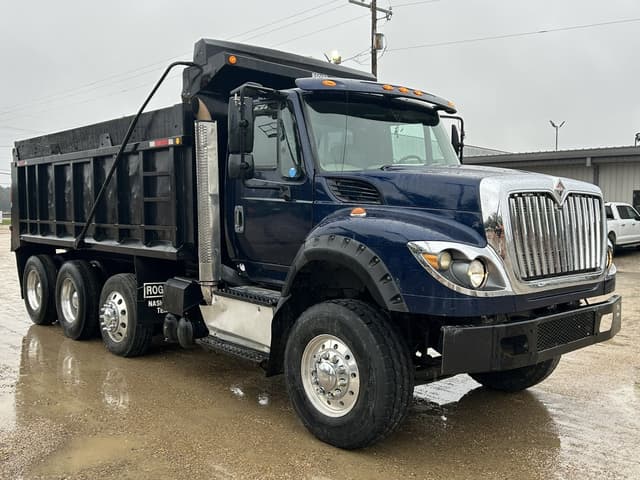 Image of International 7600 equipment image 1