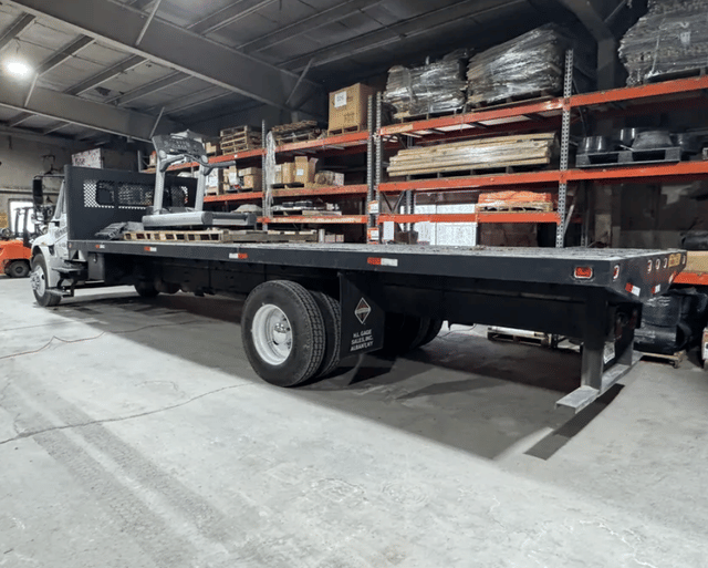 Image of International Durastar 4300 equipment image 2