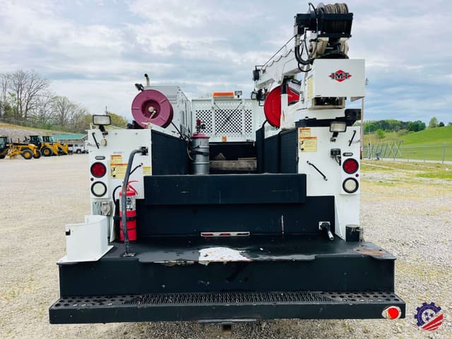 Image of International Durastar 4300 equipment image 3