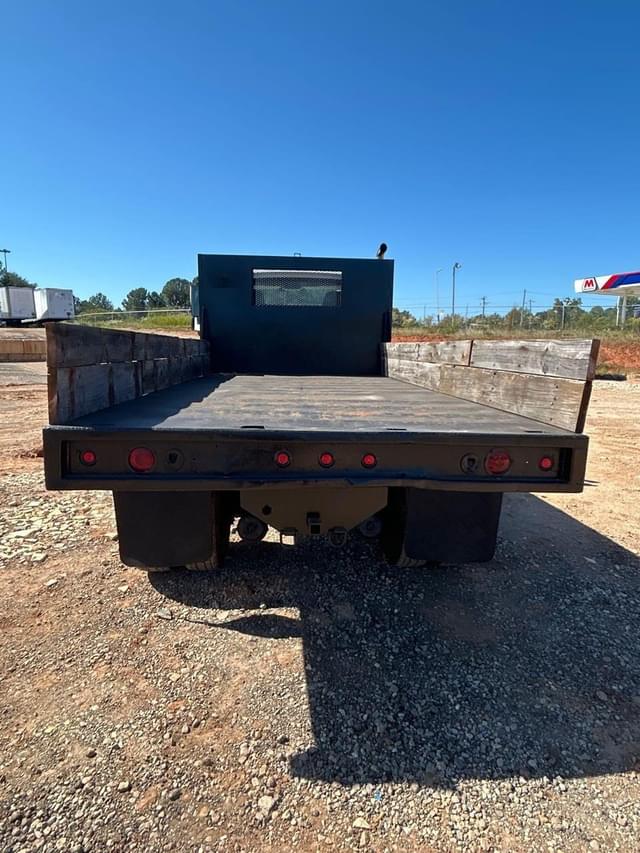 Image of International DuraStar 4400 equipment image 4