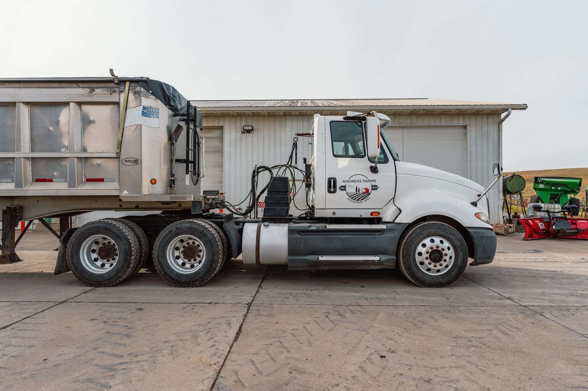2015 International ProStar Equipment Image0