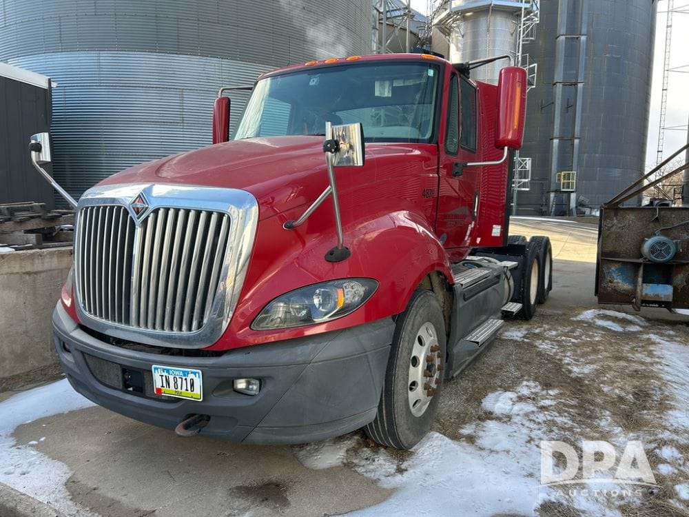 2015 International ProStar Plus 122 Equipment Image0