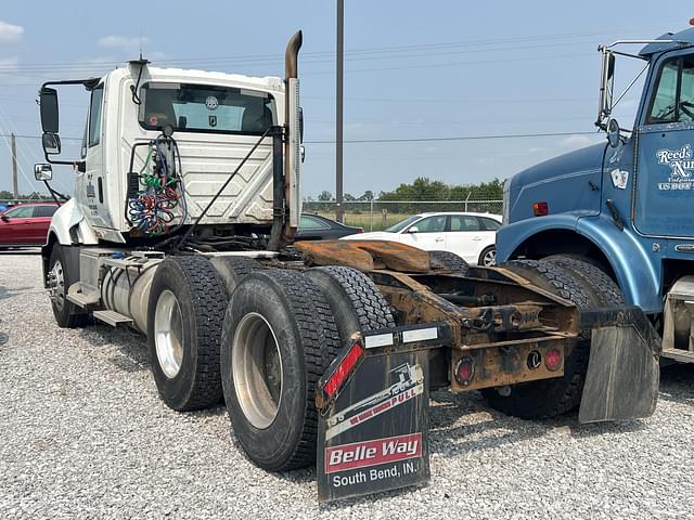 Image of International ProStar 122 equipment image 3