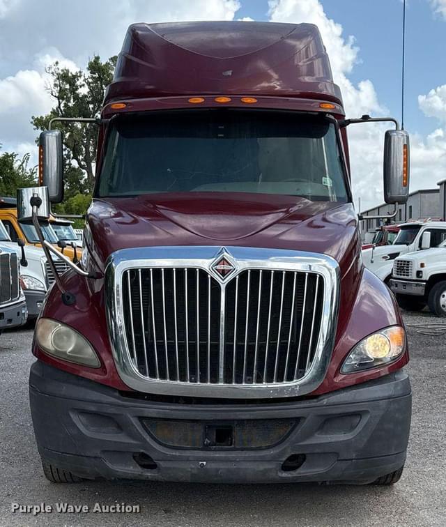 Image of International ProStar Plus 122 equipment image 1